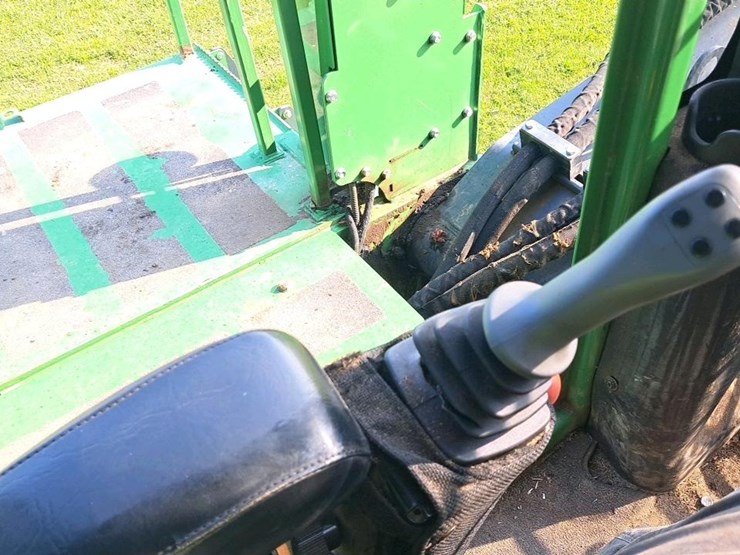 2016-deere-437e-image-17
