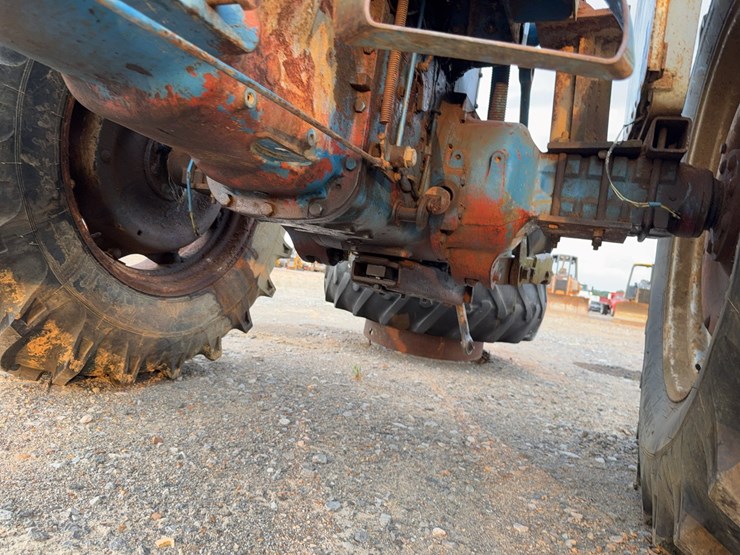 ford-tractor-image-28