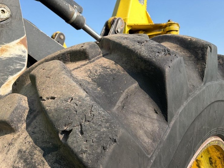 2012-deere-843k-image-30