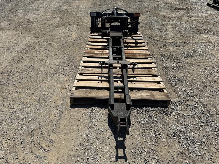 kubota-l4455a--4-pt-hitch-and-subframe-wh-auto-latch-uni-tach-image-3
