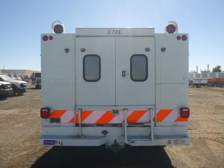 2005-ford-f450-image-6