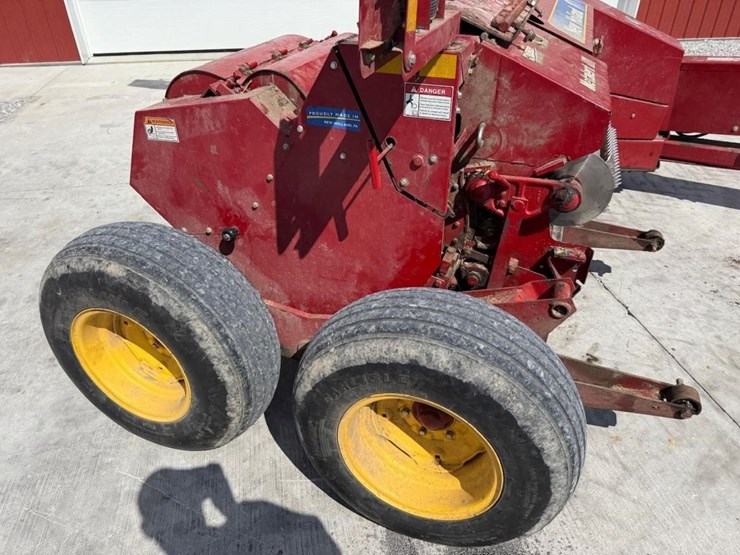 2015-new-holland-fp230-image-34