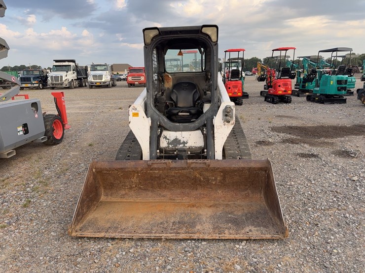 bobcat-t550-image-2