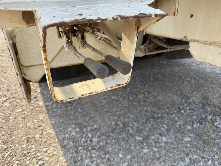 2007-international-durastar-4300-image-79