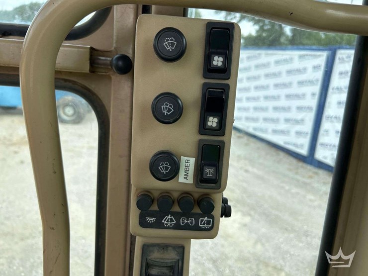 2002-caterpillar-120h-image-16