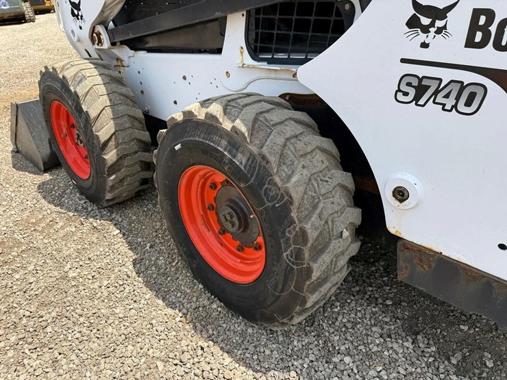 bobcat-s740-image-15