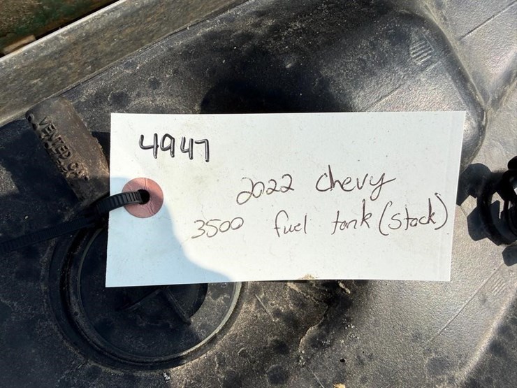2002-chevrolet-3500-image-2