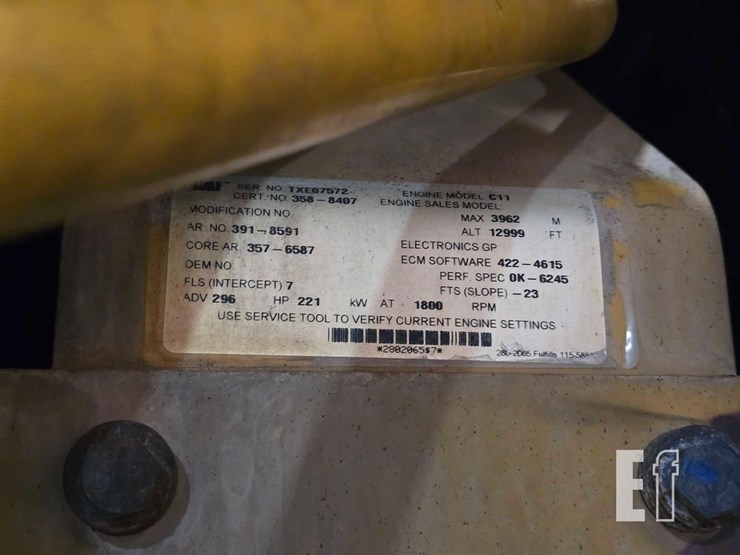2013-caterpillar-14m-image-26