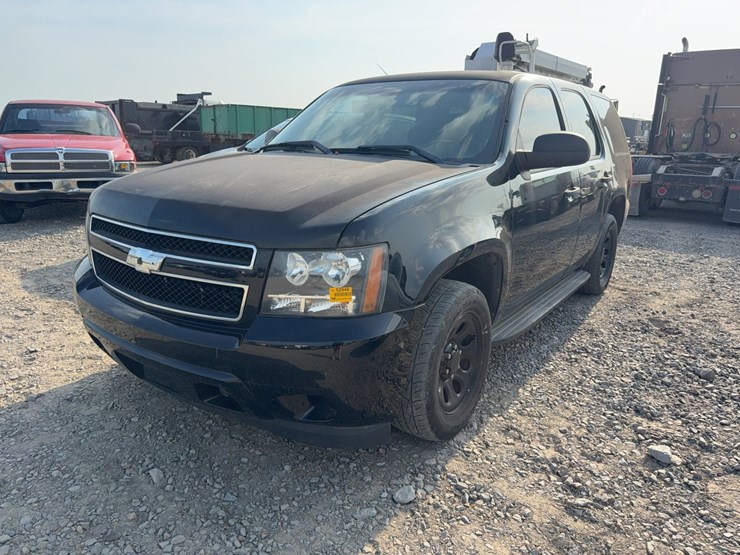 2014-chevrolet-tahoe-image-1