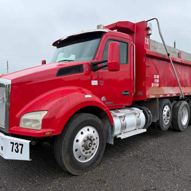 2015 KENWORTH T880