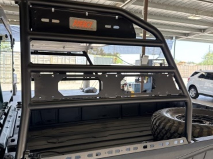 2023-can-am-defender-pro-limited-sxs-image-23