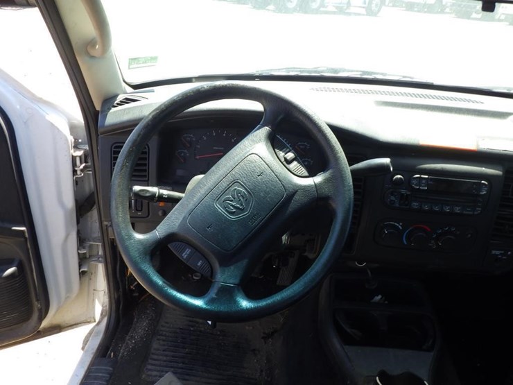 2002-dodge-dakota-image-8