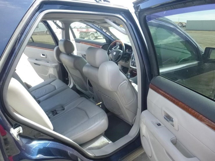2007-cadillac-srx-image-8