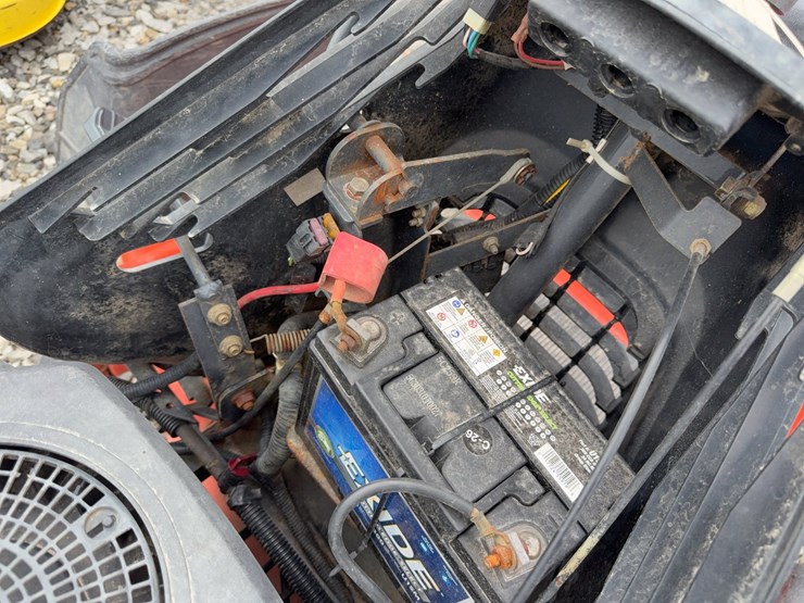kubota-t1670-image-24