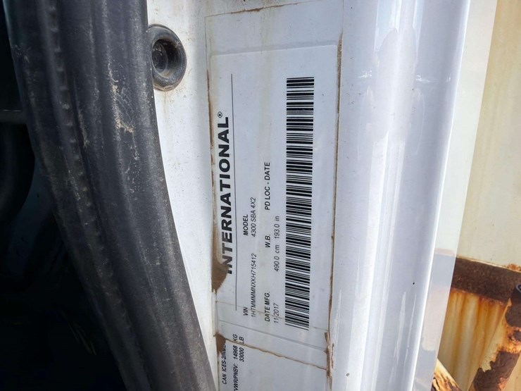 2019-international-durastar-4300-image-38