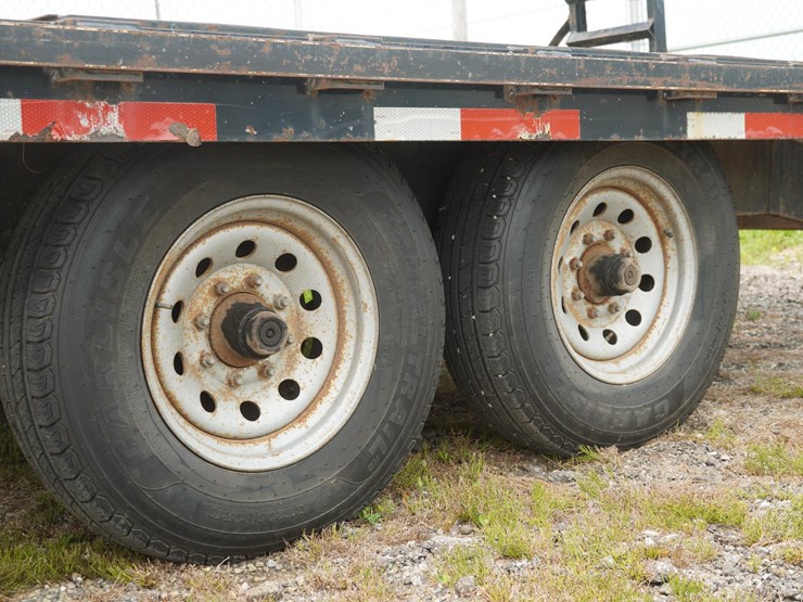 #136-•-2013-appalachian-49290-24'-trailer-image-32
