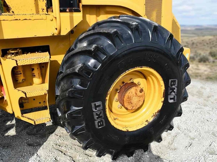 2008-caterpillar-cp56-image-8