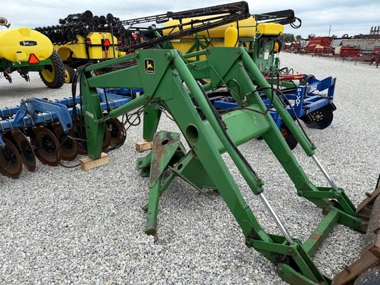 john-deere-260-image-15