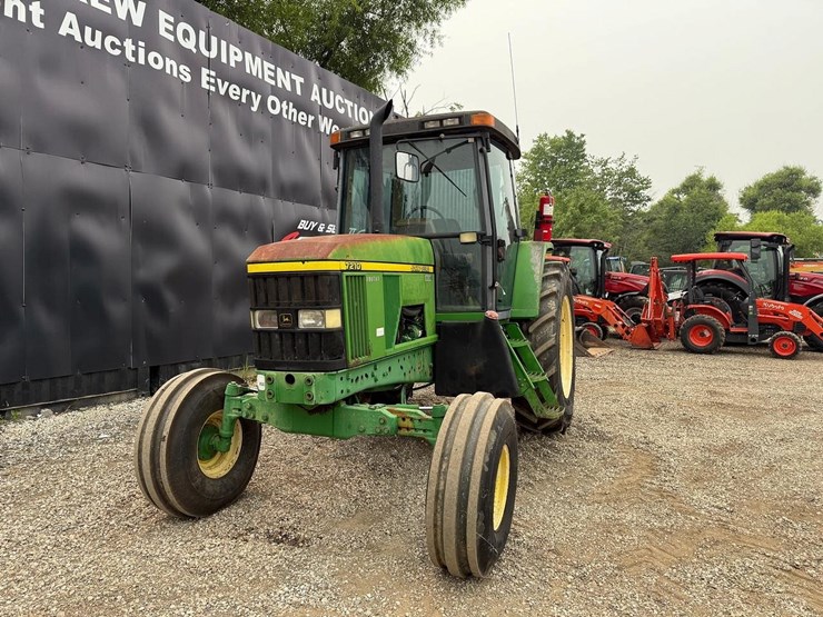 john-deere-7210-image-8