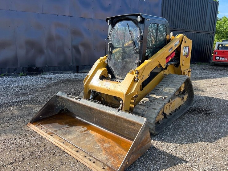 2022-caterpillar-279d3-image-2