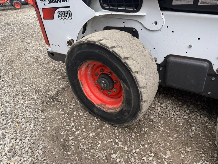 bobcat-s650-image-13