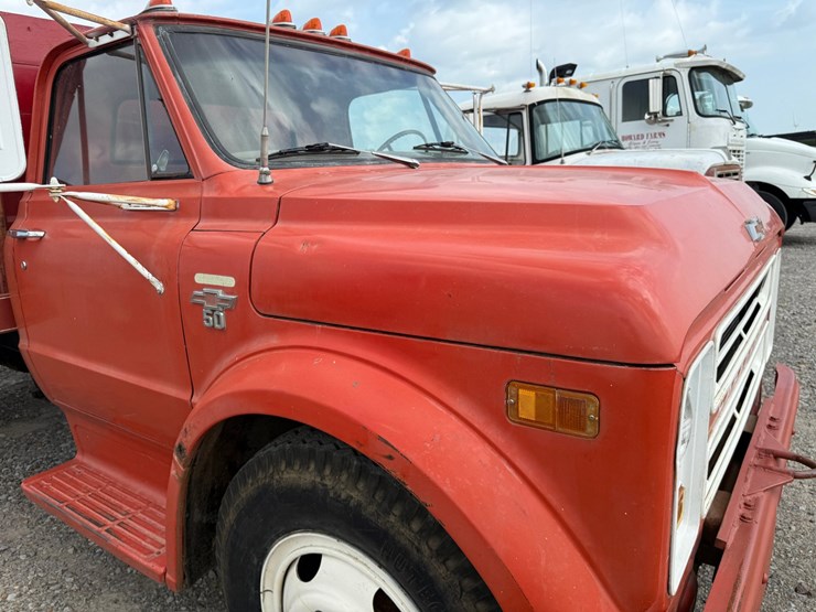 1968-chevrolet-50-image-33