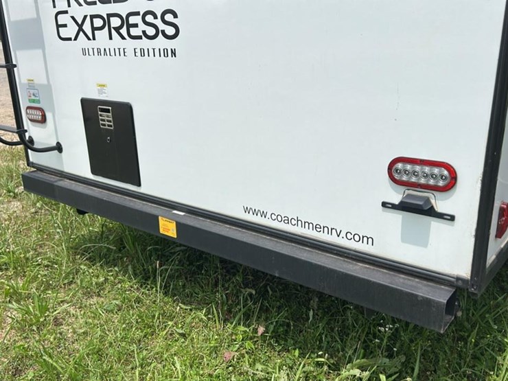 #143-•-2024-forest-river-coachmen-freedom-express-ultra-lite-246rks-camper-image-23