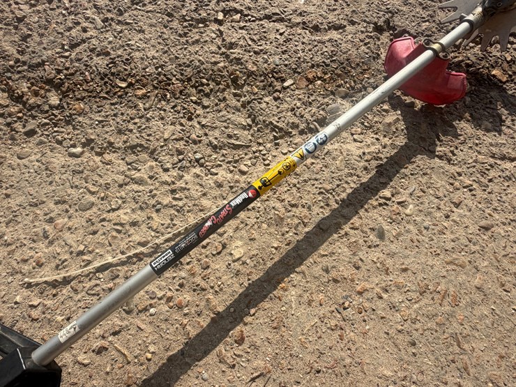 #46-•-redmax-zenoalt-weedeater-with-saw-blade-attach-image-9