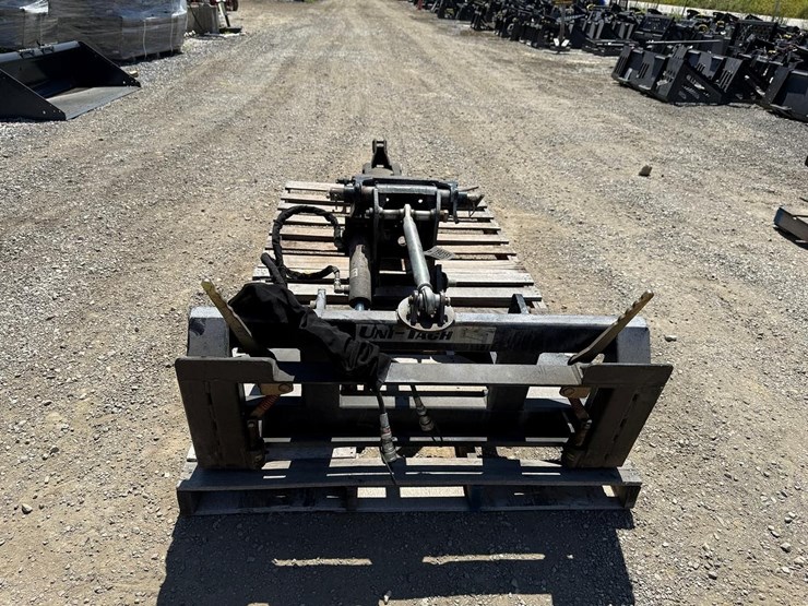 kubota-l4455a--4-pt-hitch-and-subframe-wh-auto-latch-uni-tach-image-3