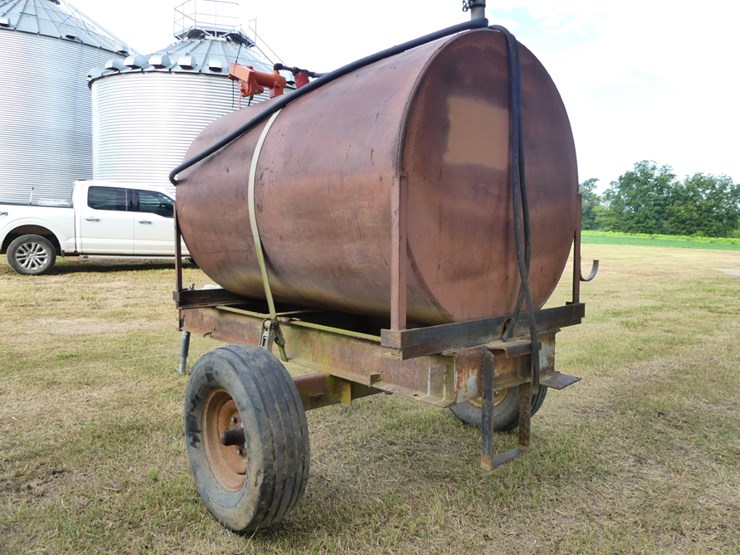 500-gal-fuel-tank-on-wagon-image-4