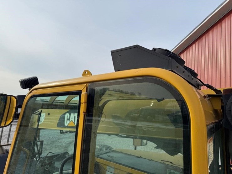 caterpillar-tl642-image-38