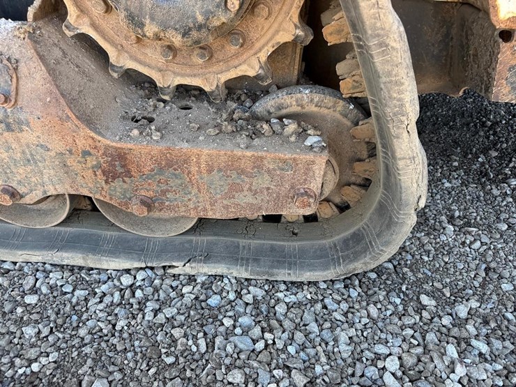 2020-bobcat-t550-image-15