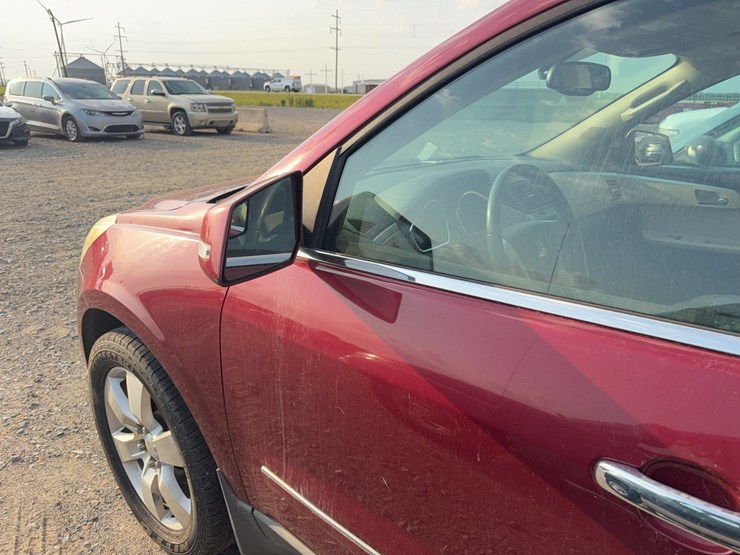 2010-chevrolet-traverse-image-17