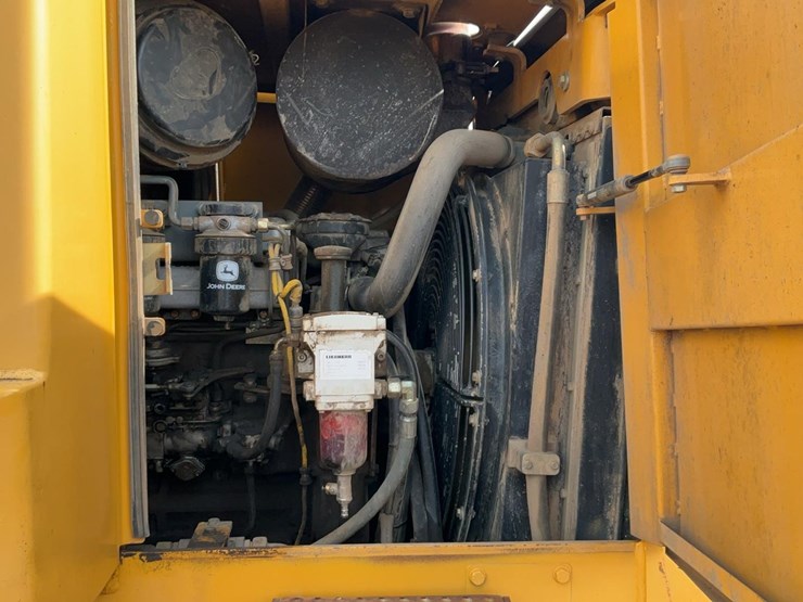 2005-deere-655c-image-28