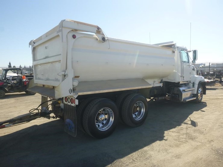 2019-western-star-4700sf-image-4