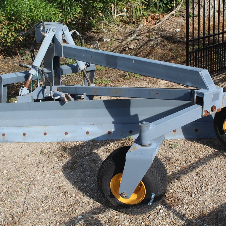 #35831 • HYD GRADER ATTACHMENT WITH WHEELS