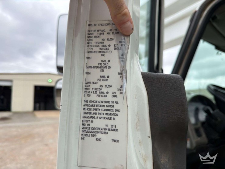 2019-international-durastar-4300-image-10