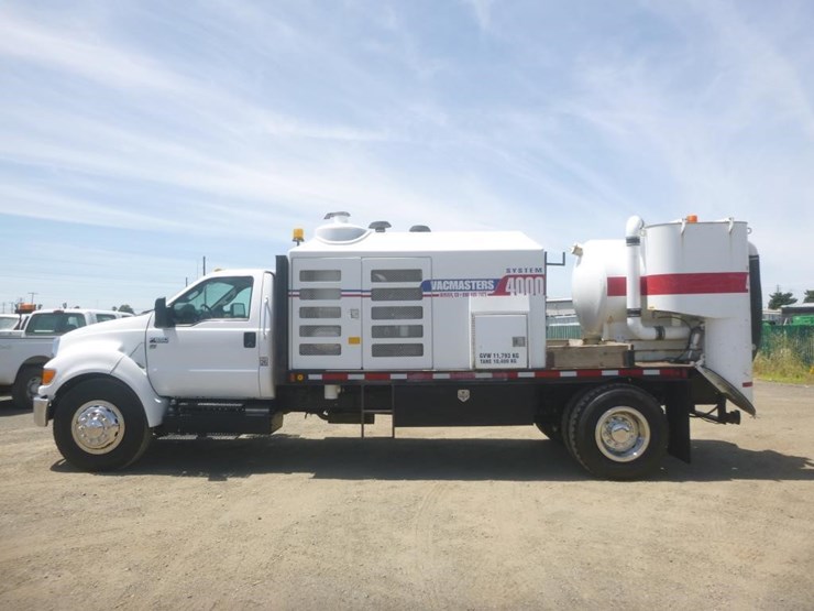 2015-ford-f650-image-5