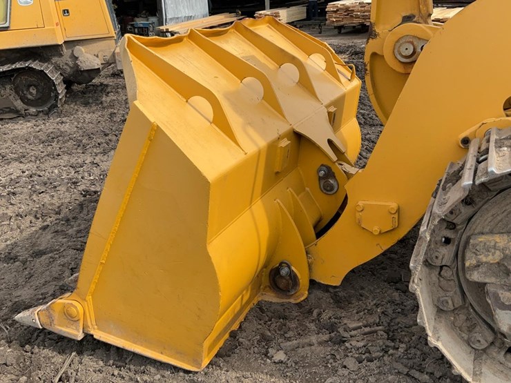 2005-deere-655c-image-65