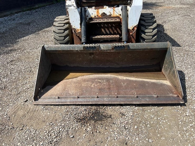 2005-bobcat-s250-image-10