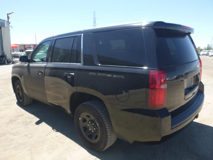 2019-chevrolet-tahoe-image-4