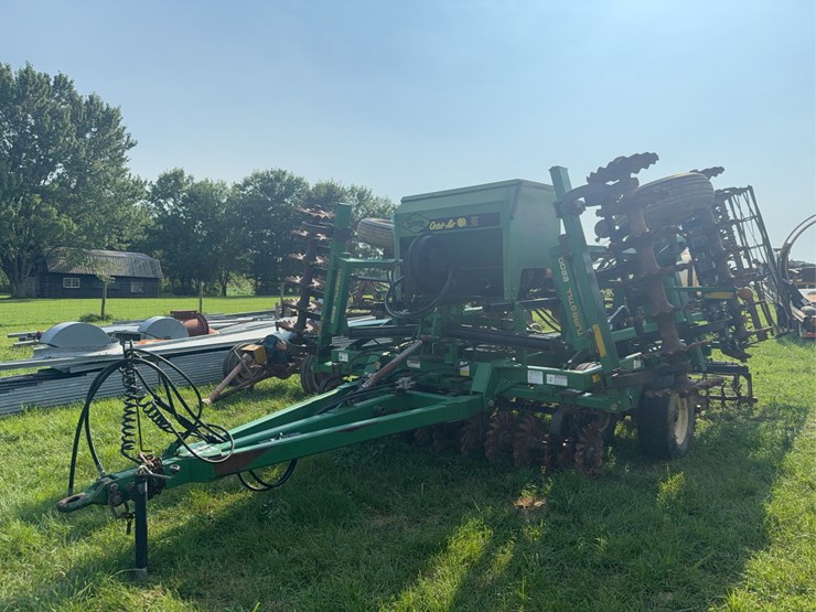 2200-turbo-till-(2200tt)-22'-with-gandy-air-seeder-image-1