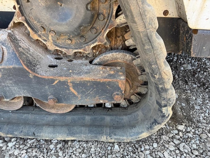 bobcat-t590-image-14