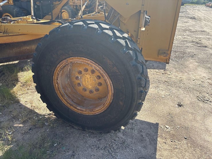 caterpillar-140m-image-13
