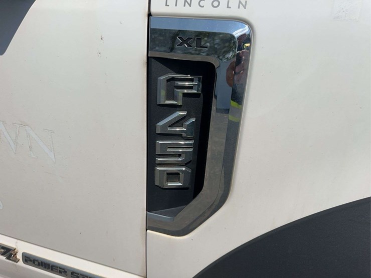 2017-ford-f450-xl-image-14