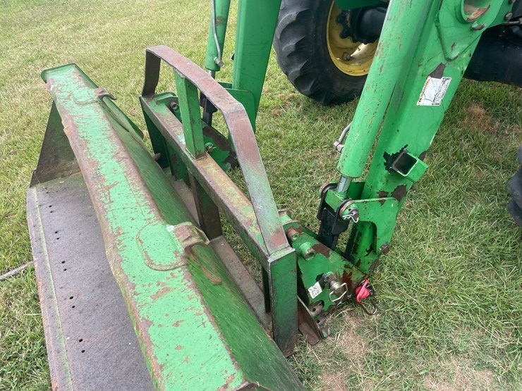 2004-john-deere-5520-image-27