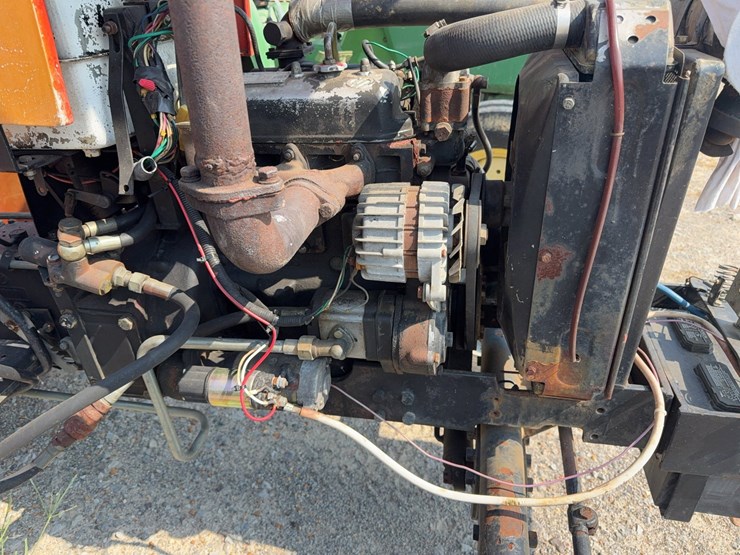 2004-tractor-king-200-image-62