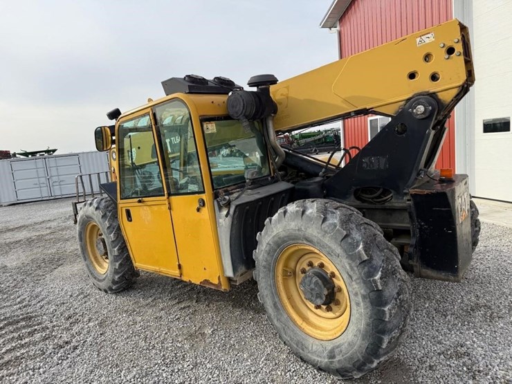 caterpillar-tl642-image-32