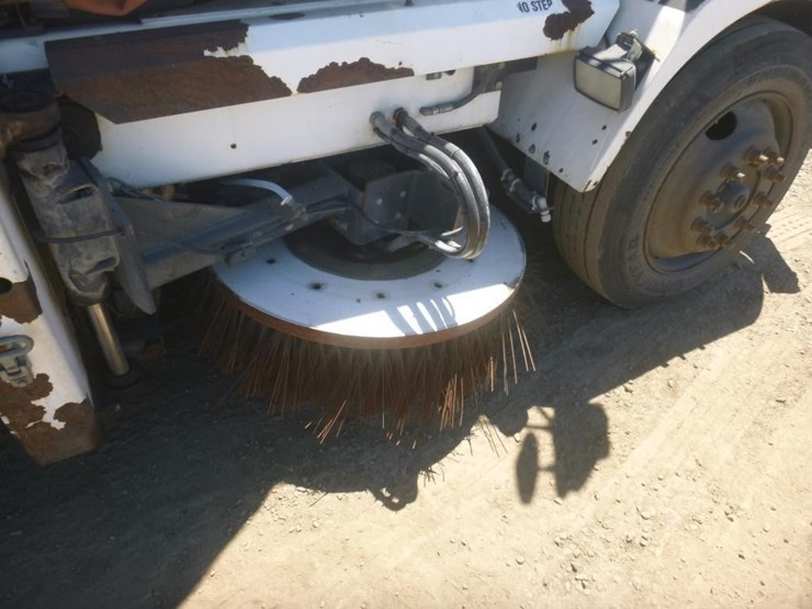 2013-global-m4-sweeper-image-18