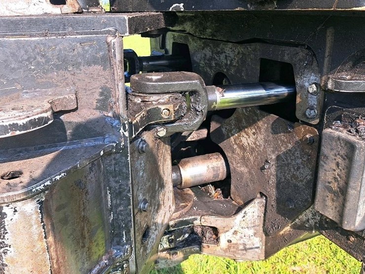 2008-deere-748h-image-20